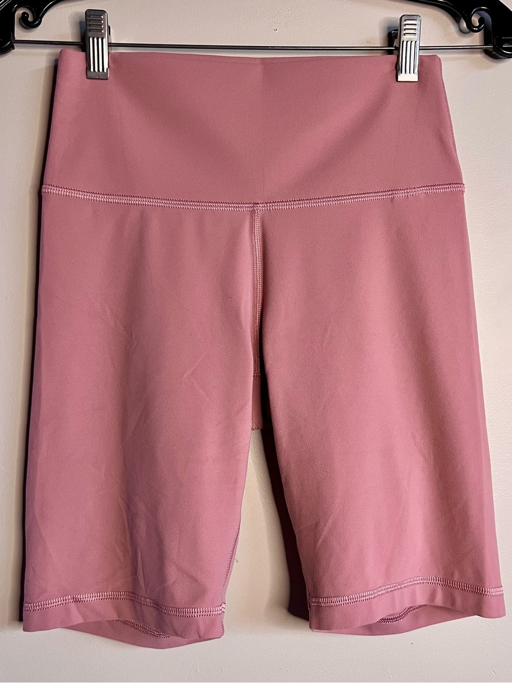 TNA TnAction Mauve Pink Biker Shorts Women’s Medium High Rise Aritzia Activewear